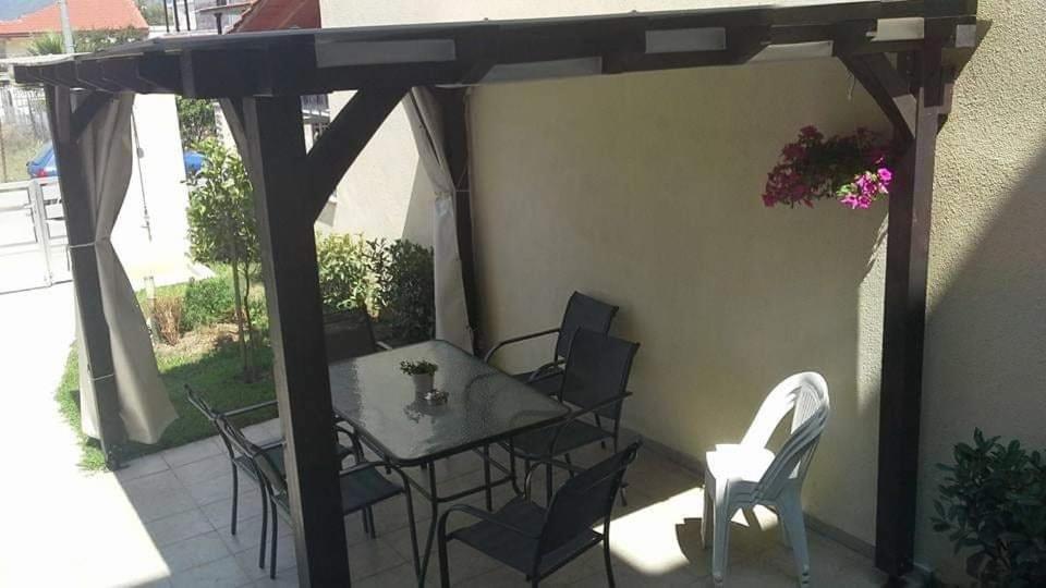 Vrasná Angie'S Summertime מראה חיצוני תמונה